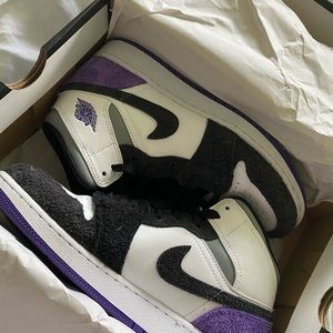 Nike Air Jordan 1 mid